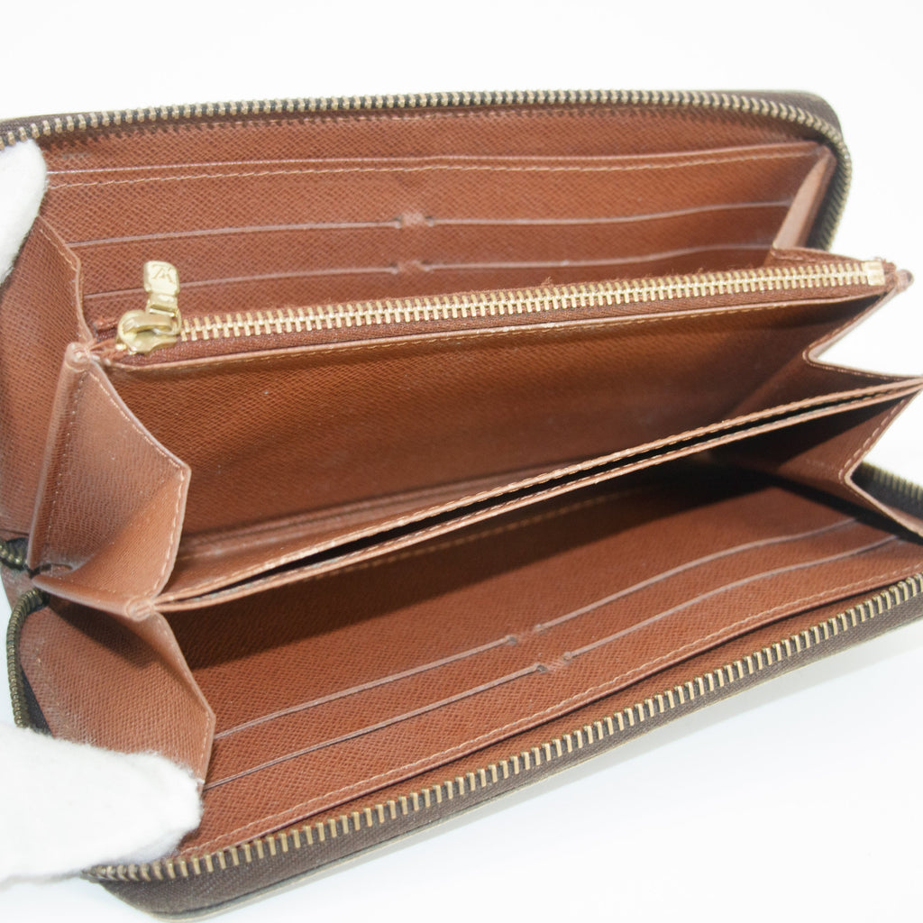 Louis Vuittion Monogram Canvas Zippy Wallet #5158