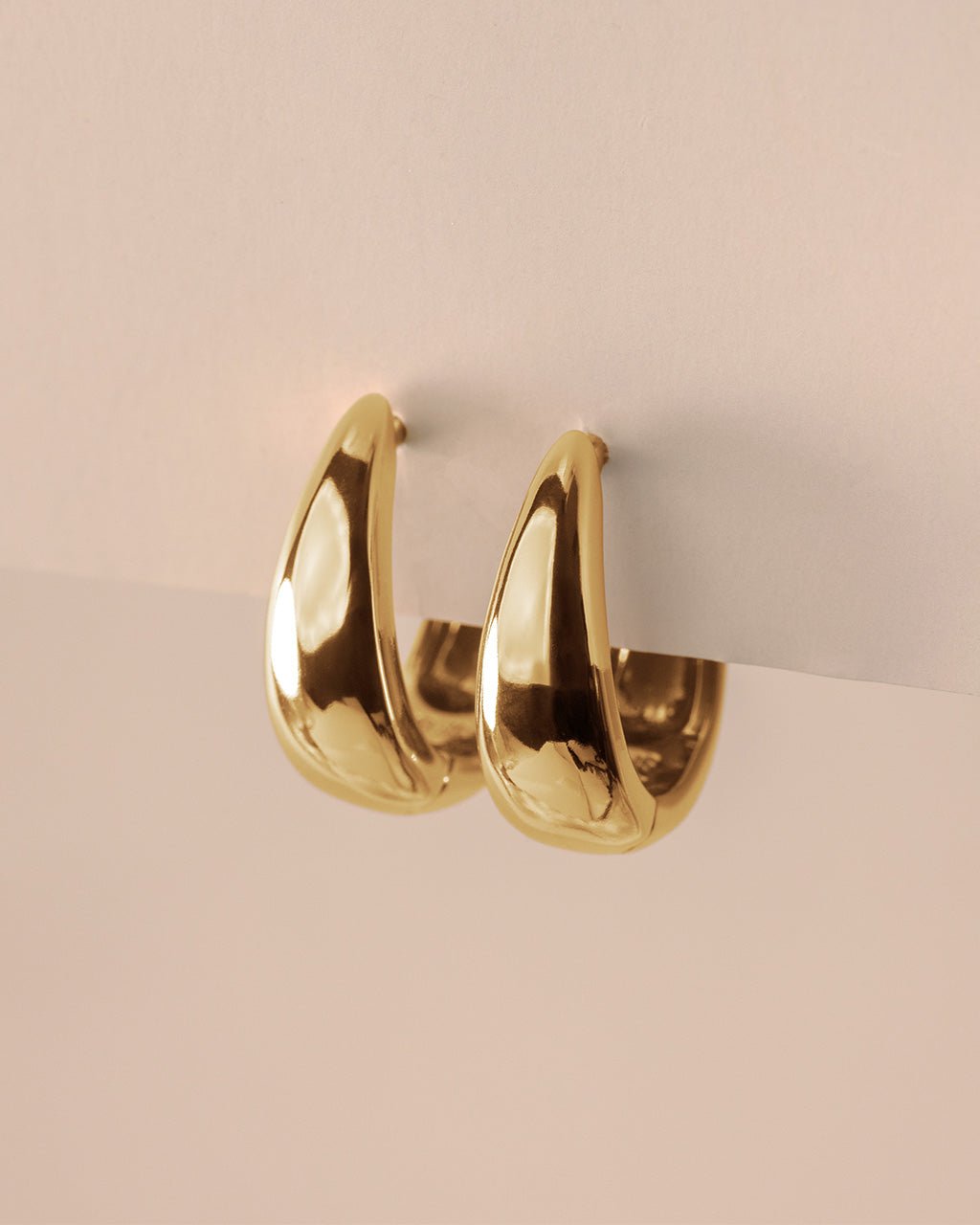 Lavina Polished Micro Hoop Earrings