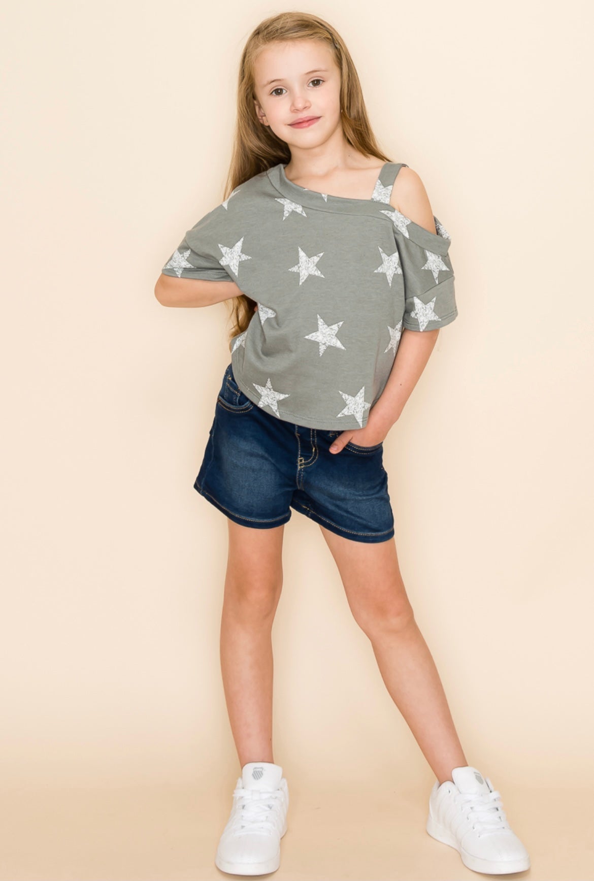 Off Shoulder Star tee
