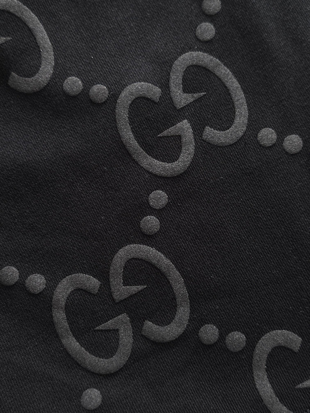 Gucci shorts with back patch pocked