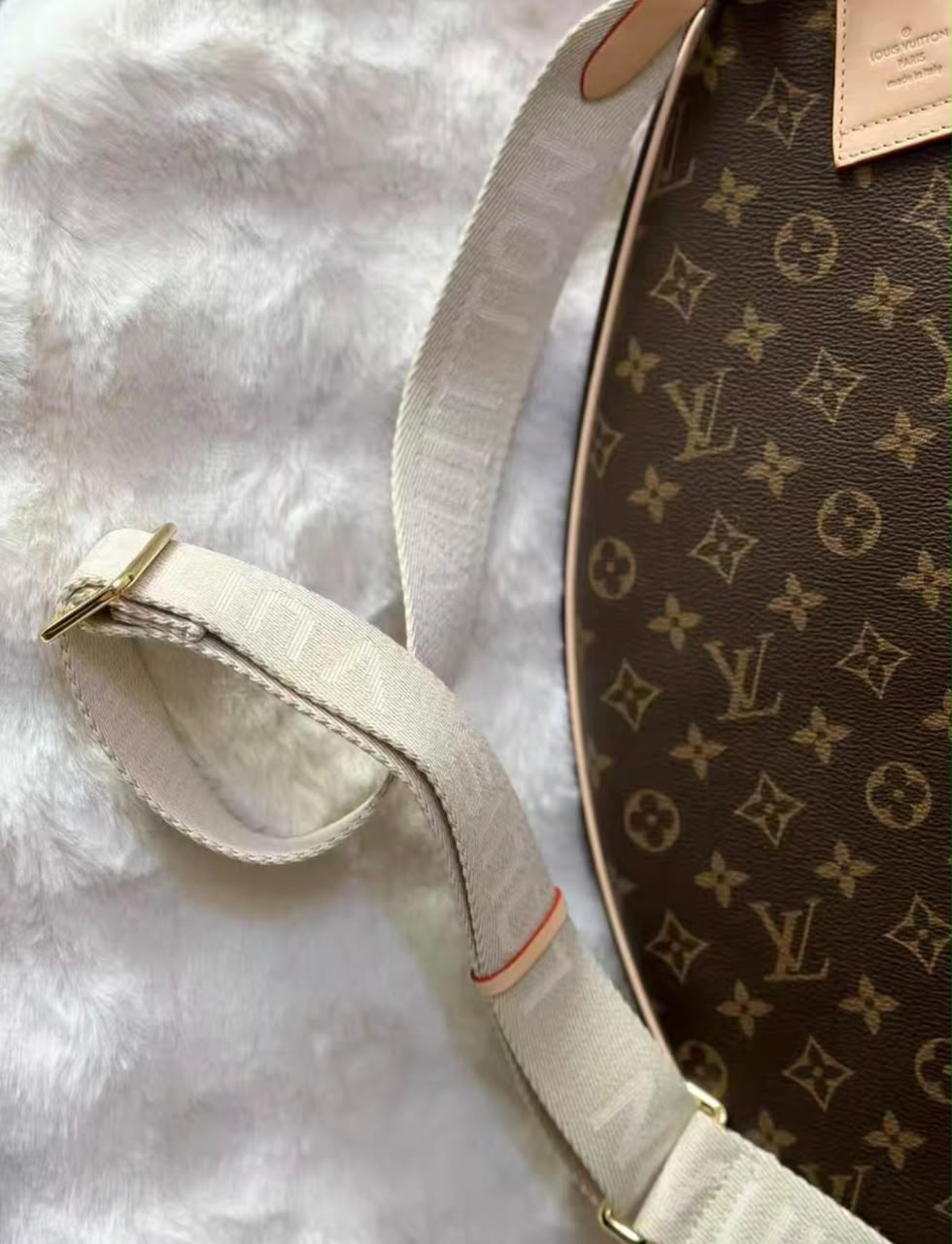 LV Suzanne Racket Pouch Monogram