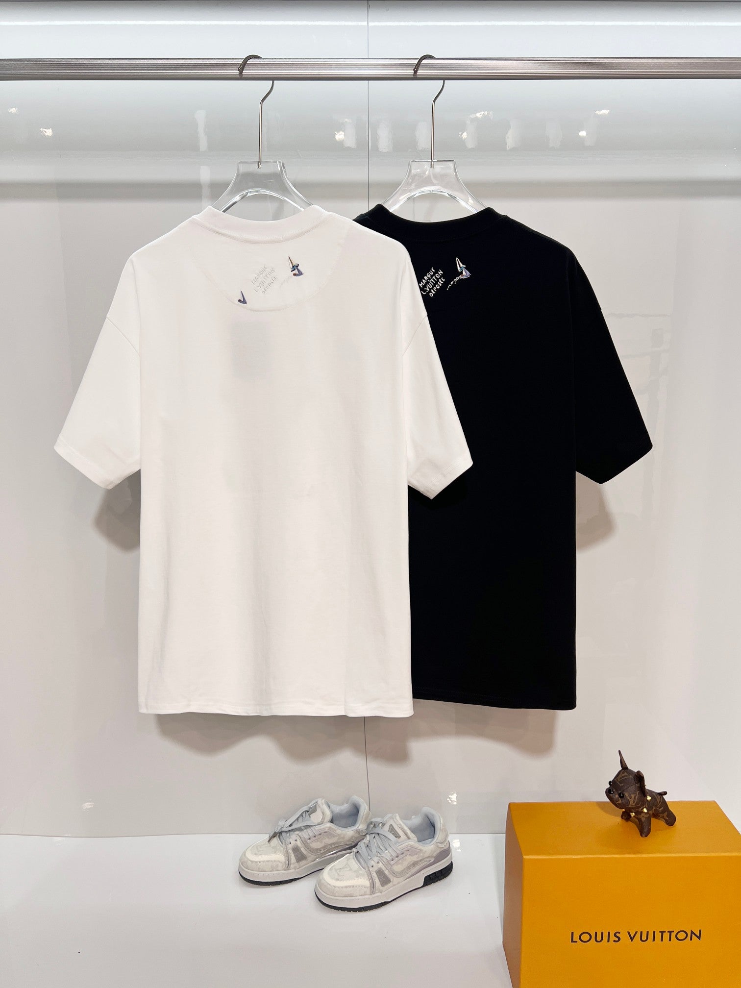 LV T-Shirt
