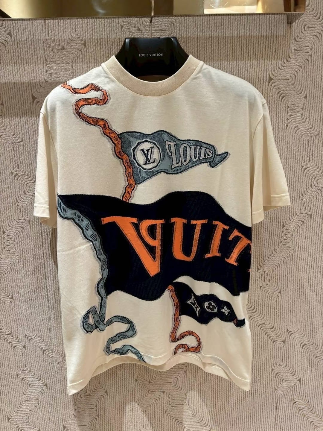 LV T-Shirt
