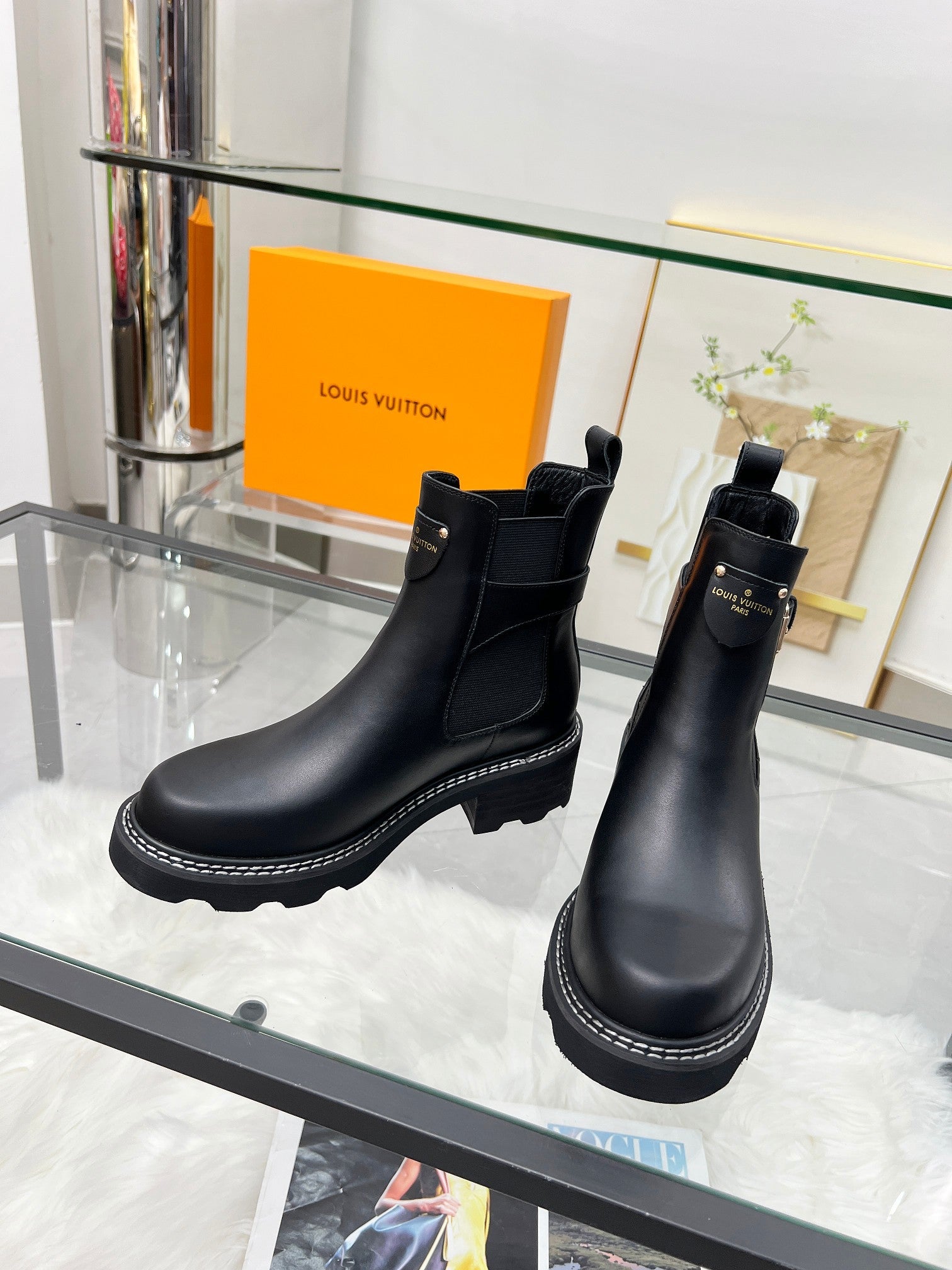 Women's LV Boots