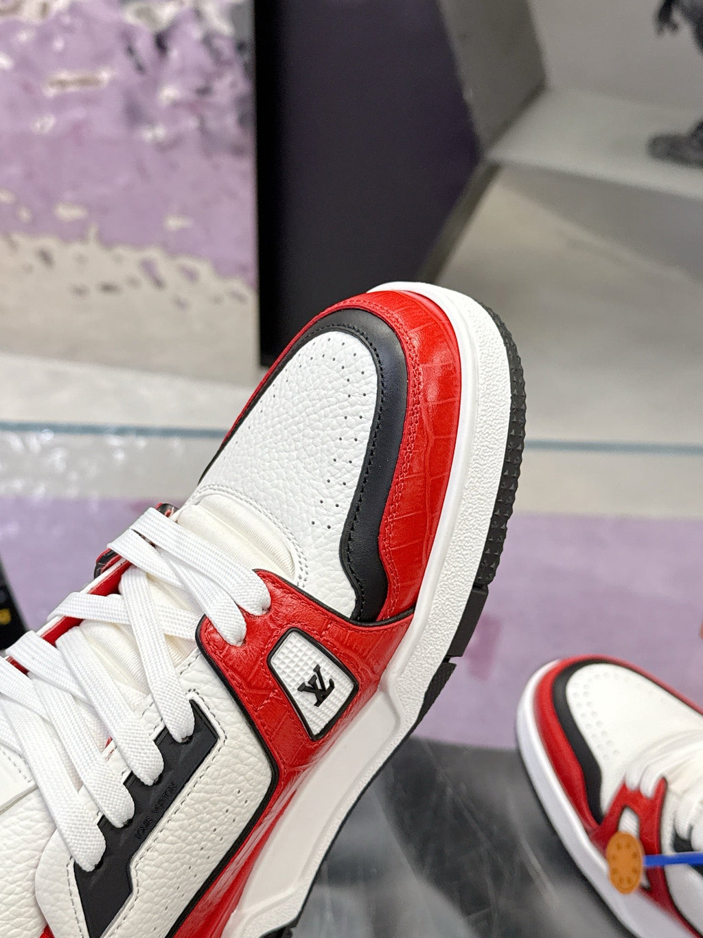 Lv Trainers
