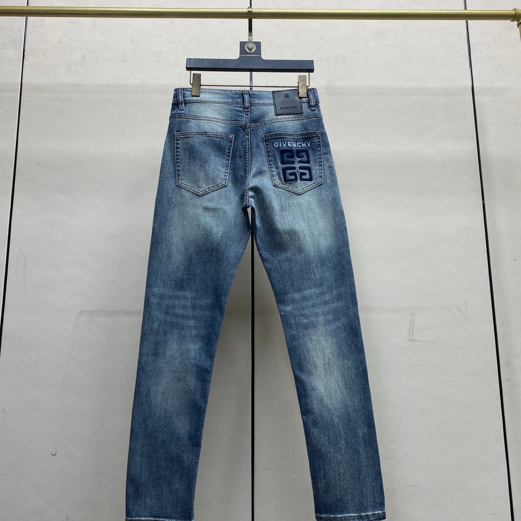 Givenchy Denim Slim Fit Straight Leg Jesns