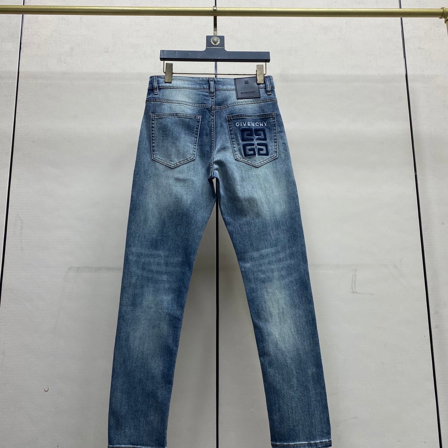 Givenchy Denim Slim Fit Straight Leg Jesns
