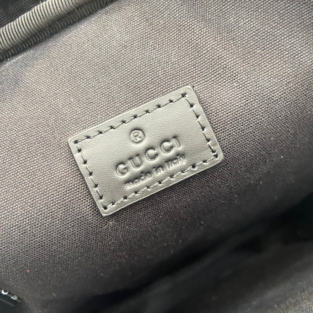 Gucci Cross Shoulder Bag