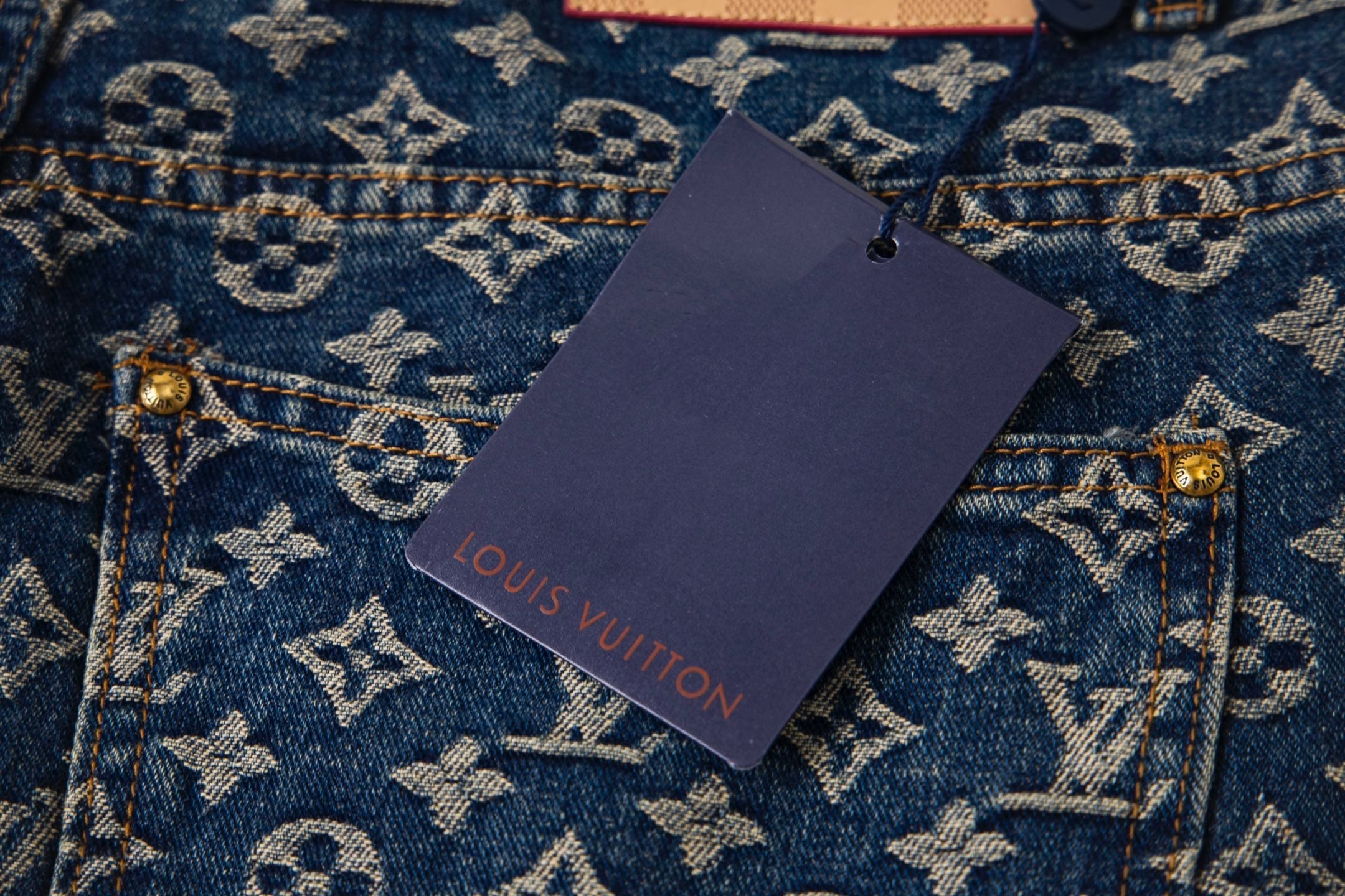 LV Jeans