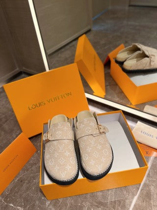 LV slippers