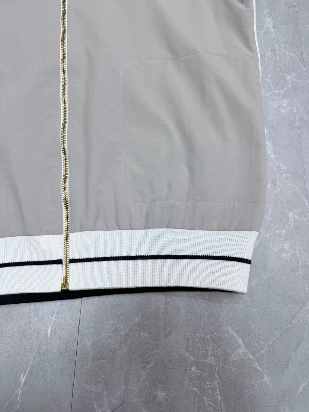LV Collar Long Sleeve Jacket