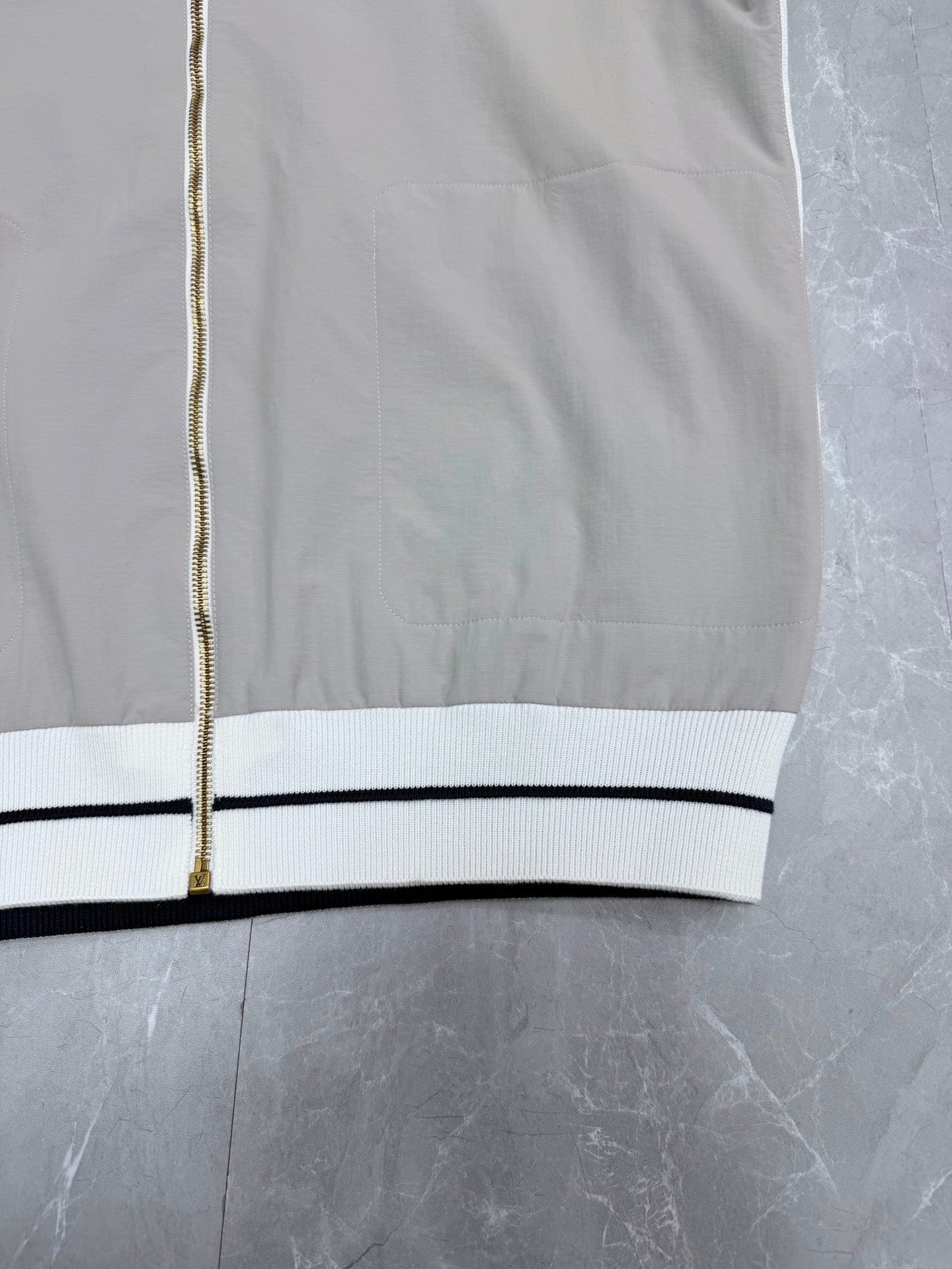 LV Collar Long Sleeve Jacket