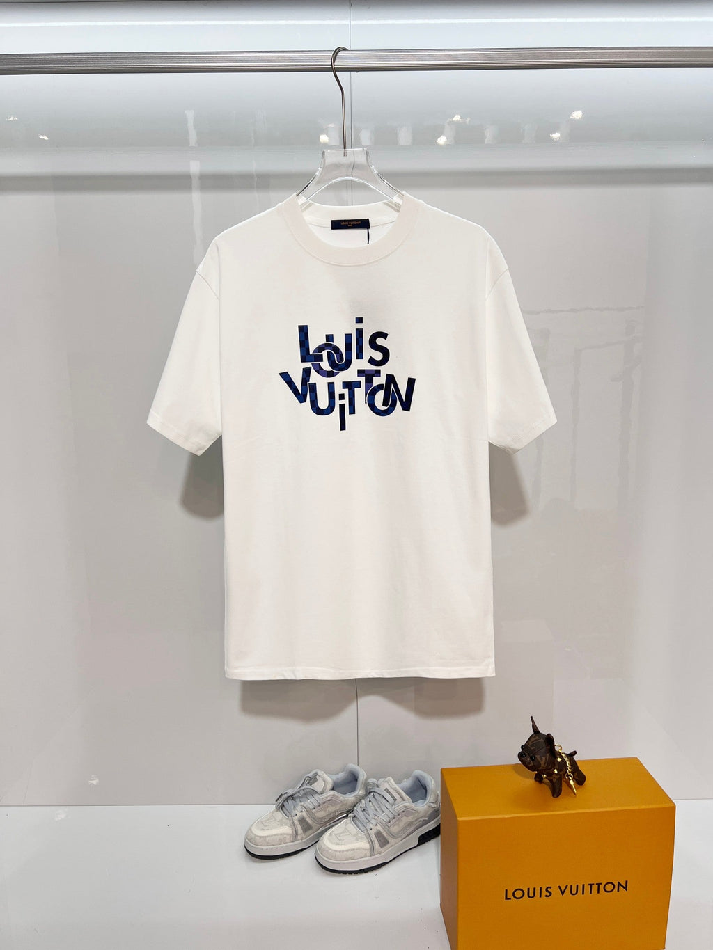 LV T-Shirt