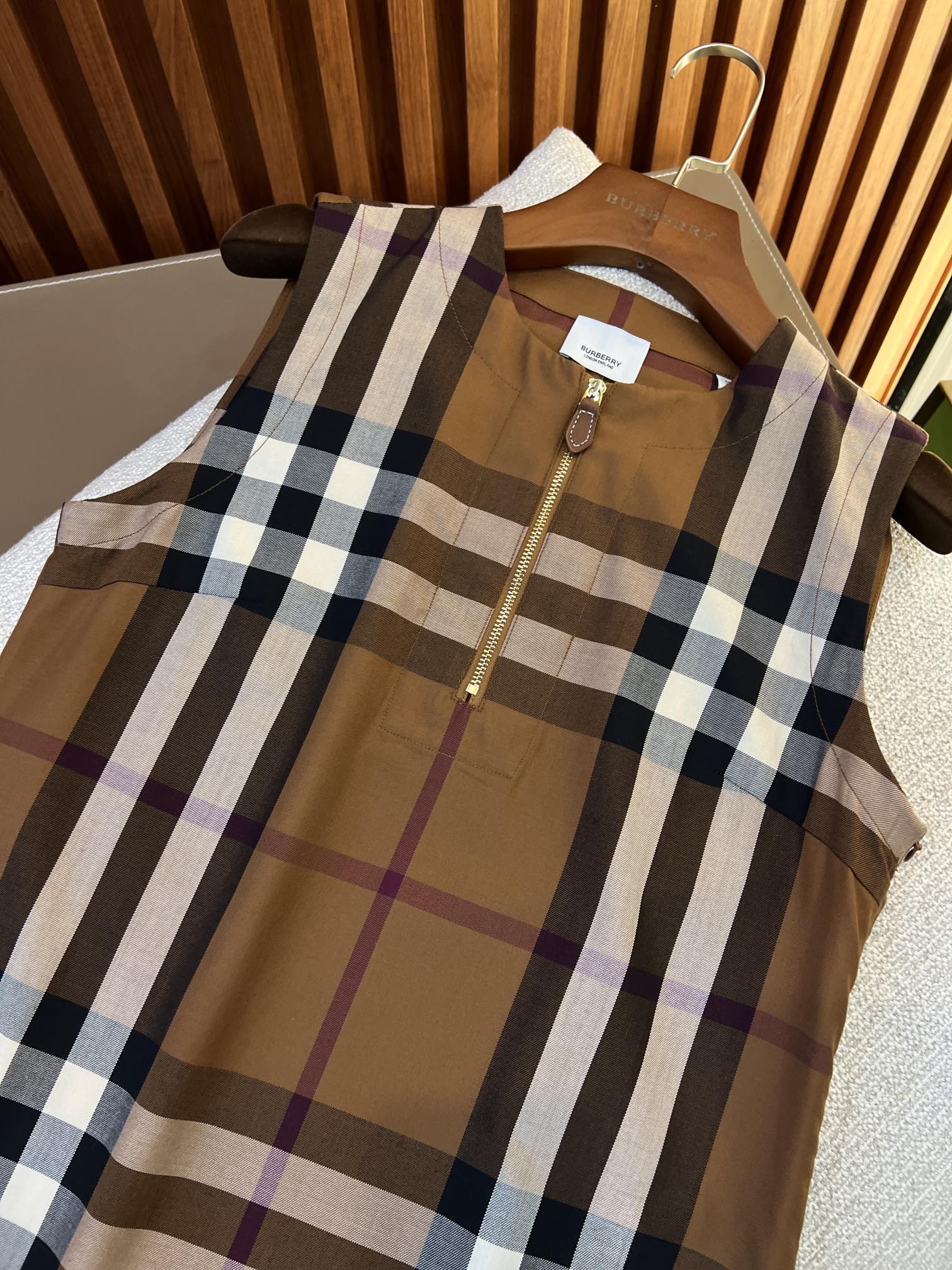 Burberry sleeveless dress