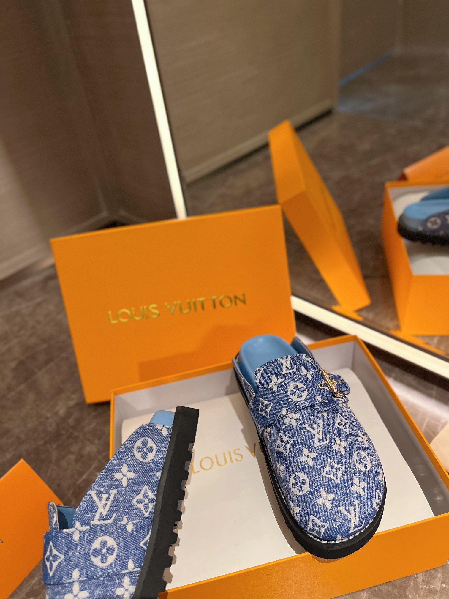 LV slippers