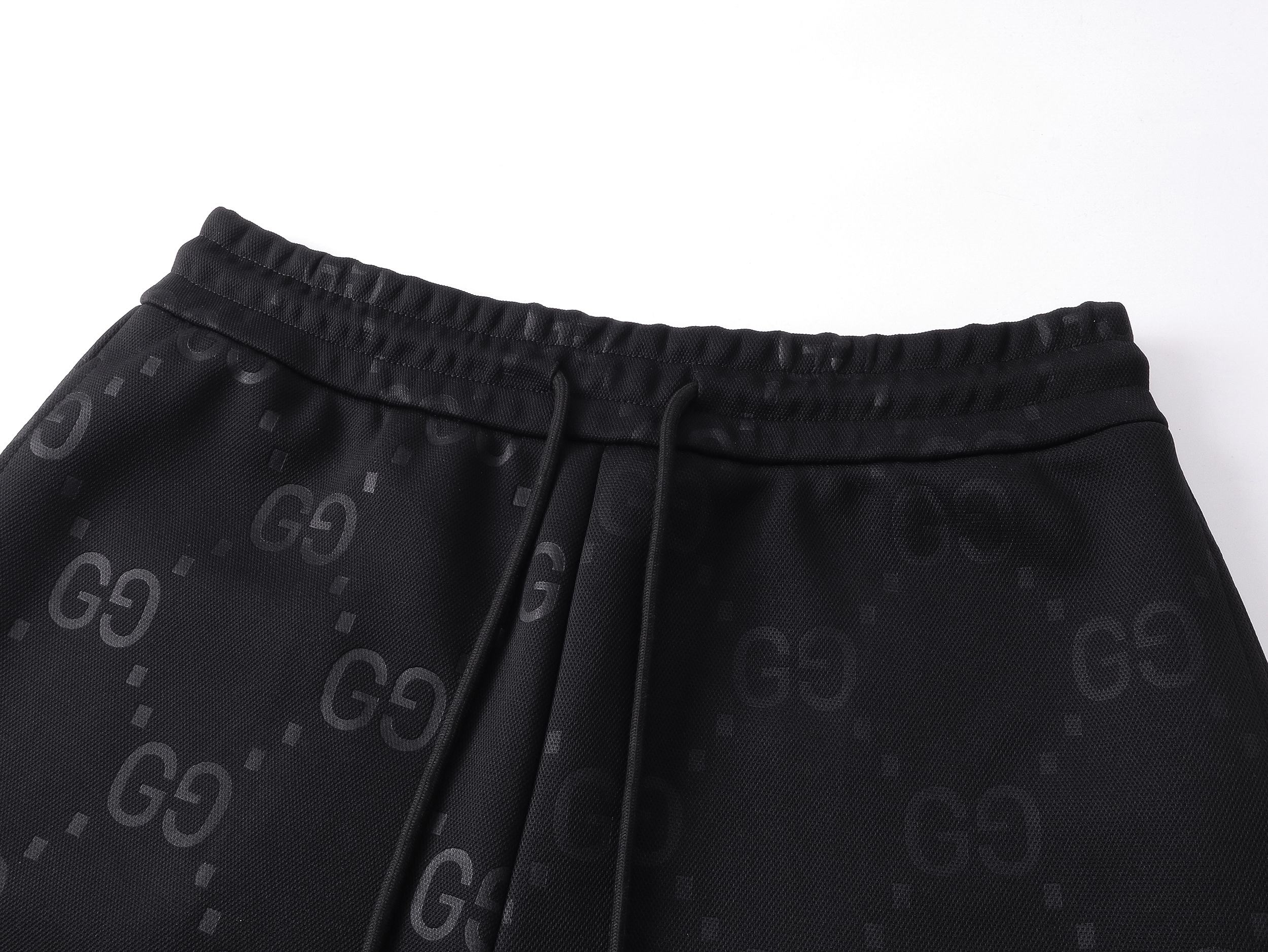 Gucci Monogram pattern shorts