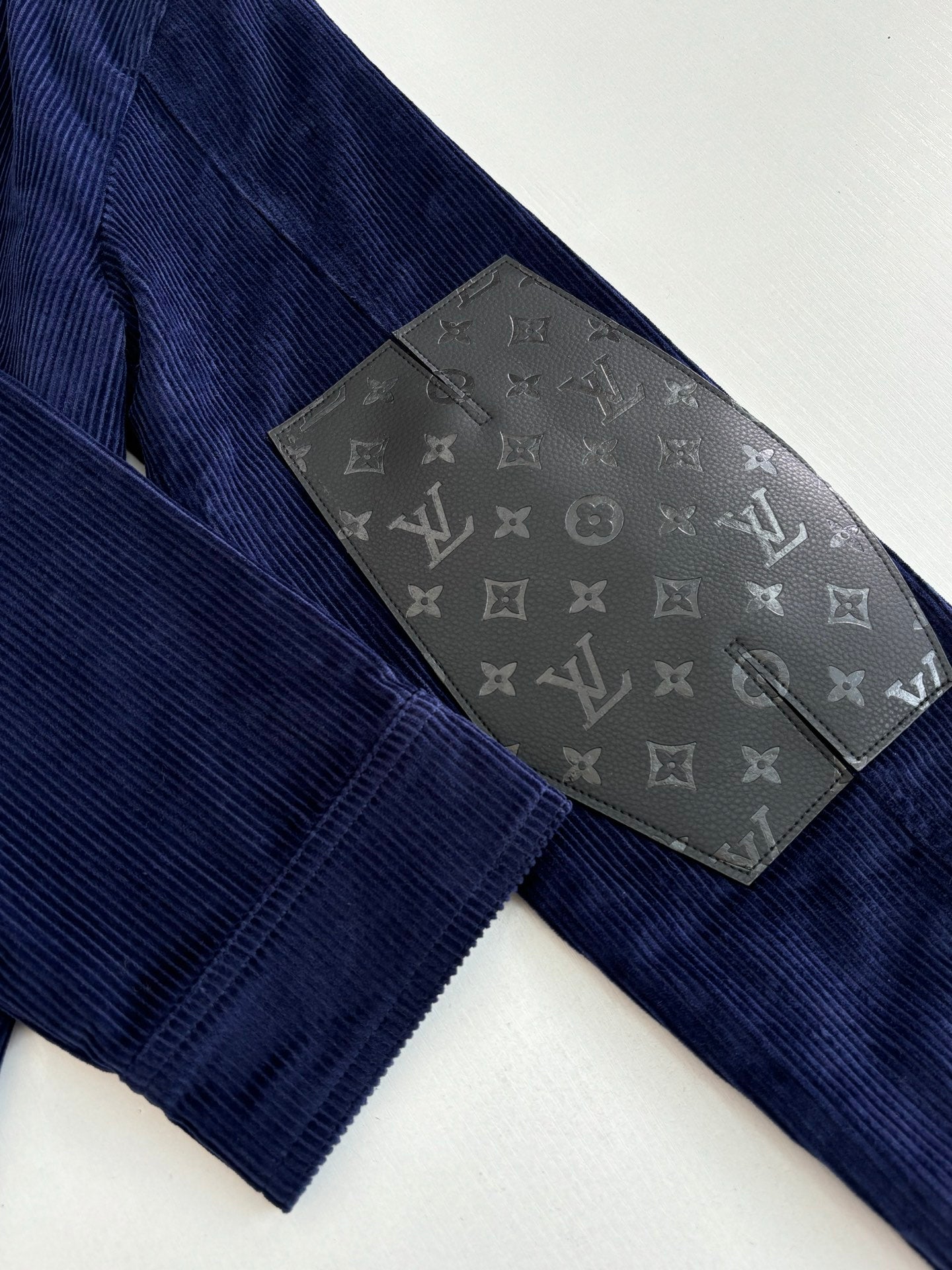 LV-neck corduroy monogram patchwork jacket