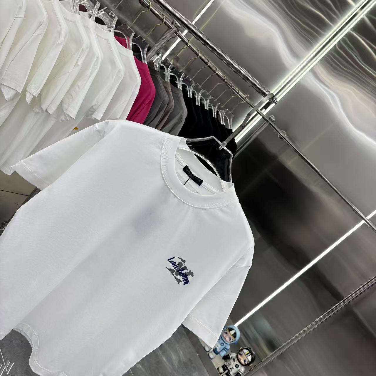 LV Short Sleeve T-Shirt
