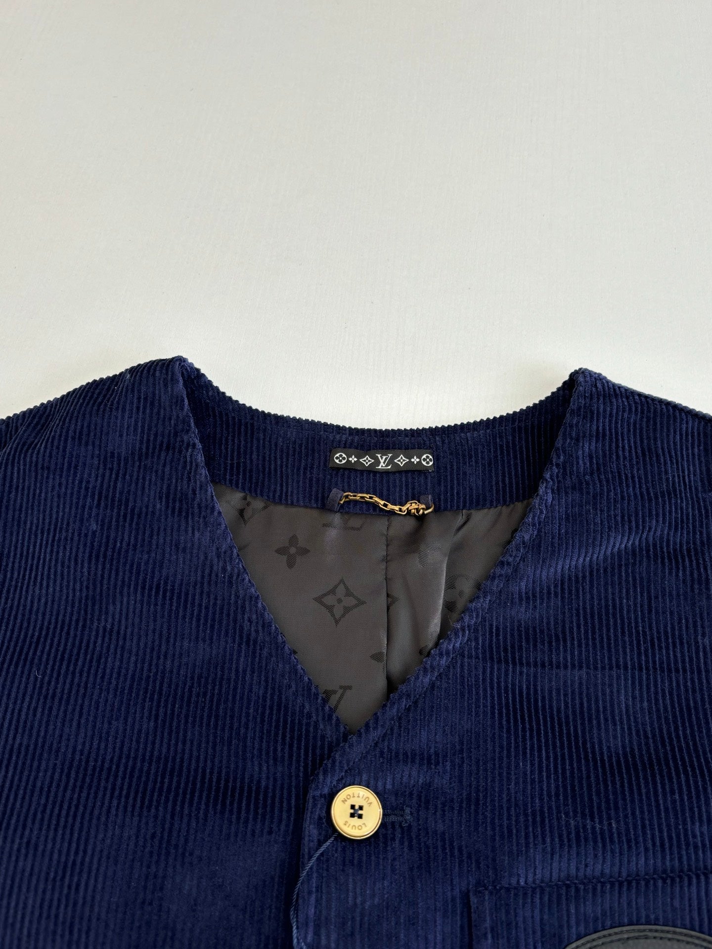 LV-neck corduroy monogram patchwork jacket