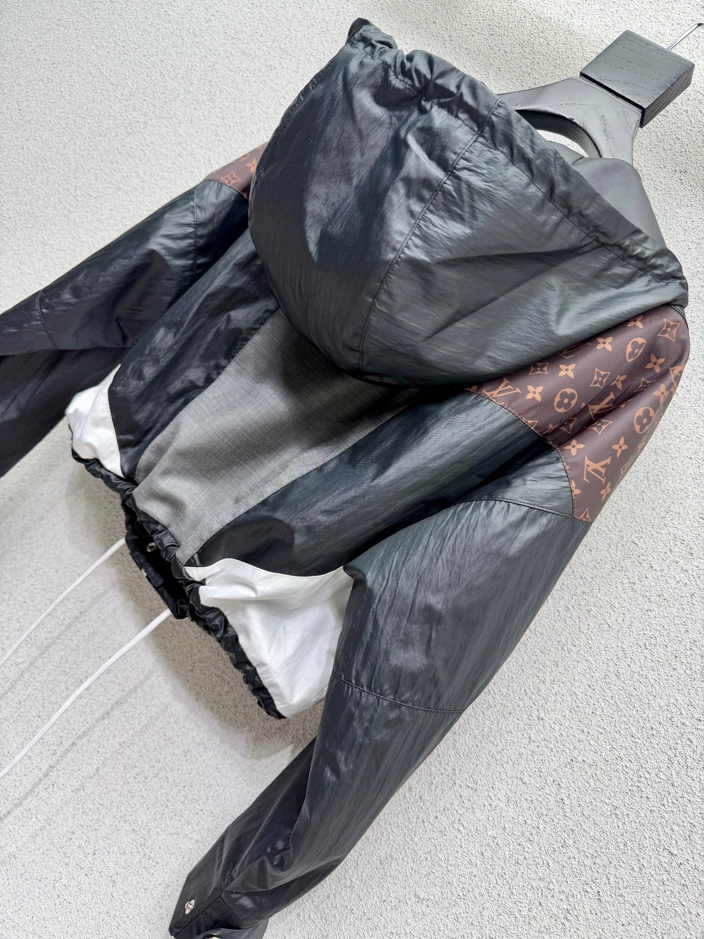LV hooded Jacket - Women's
