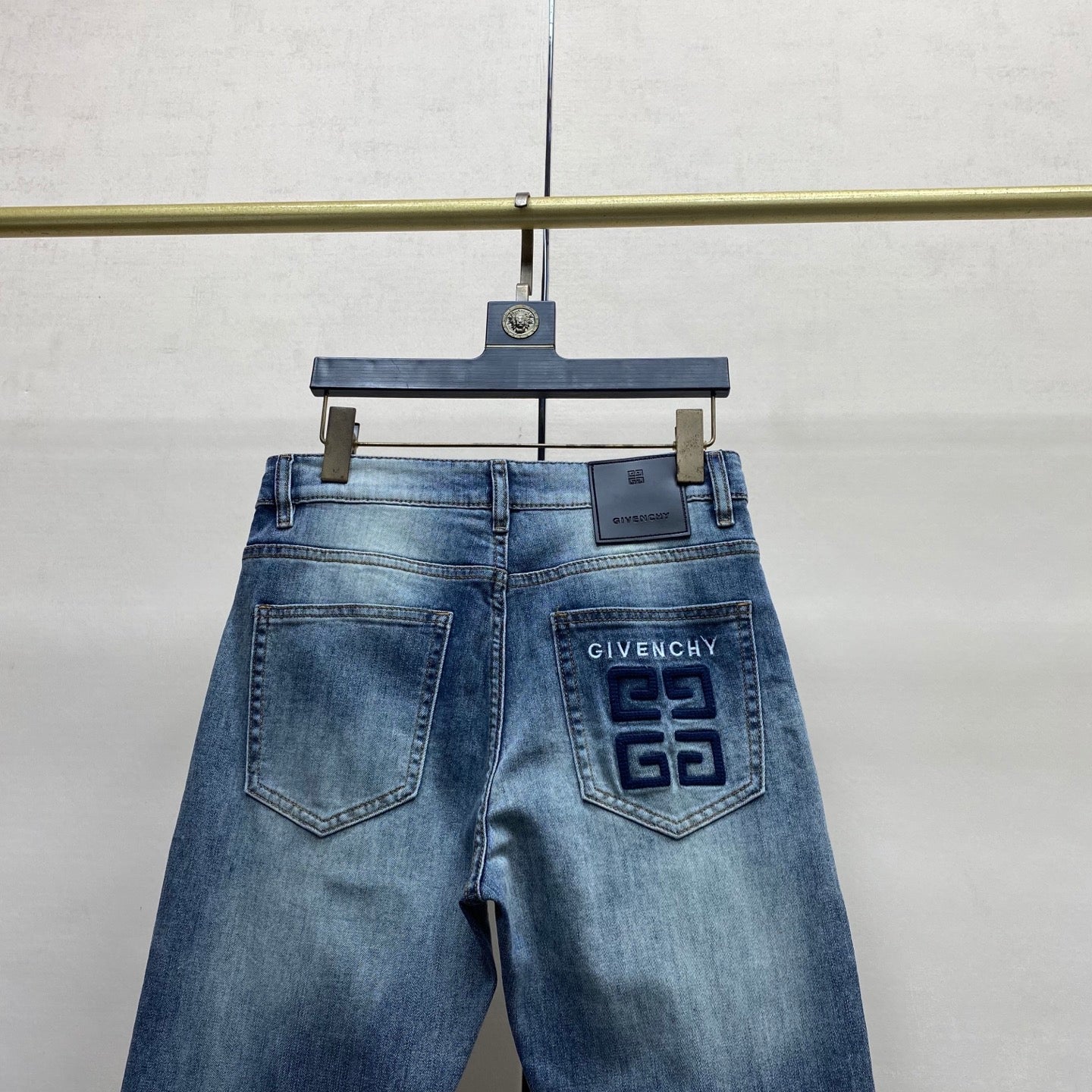 Givenchy Denim Slim Fit Straight Leg Jesns