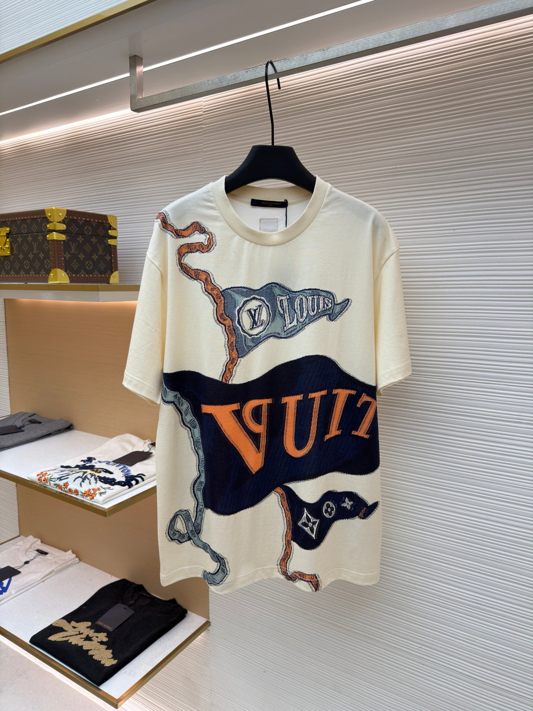 LV T-Shirt