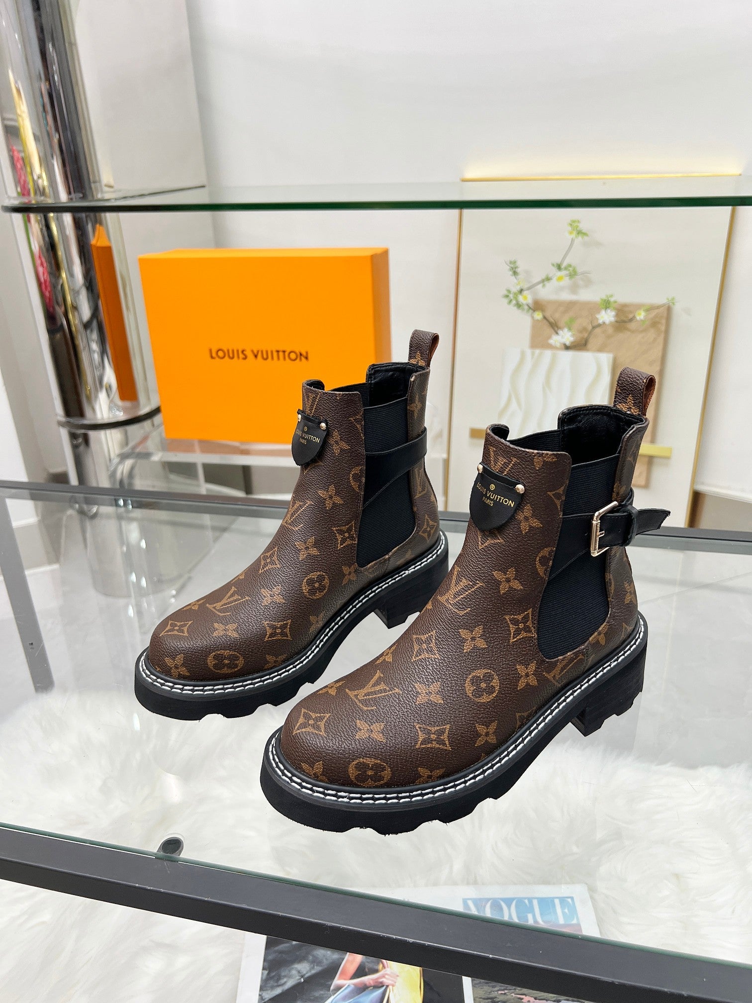 Women's LV Boots