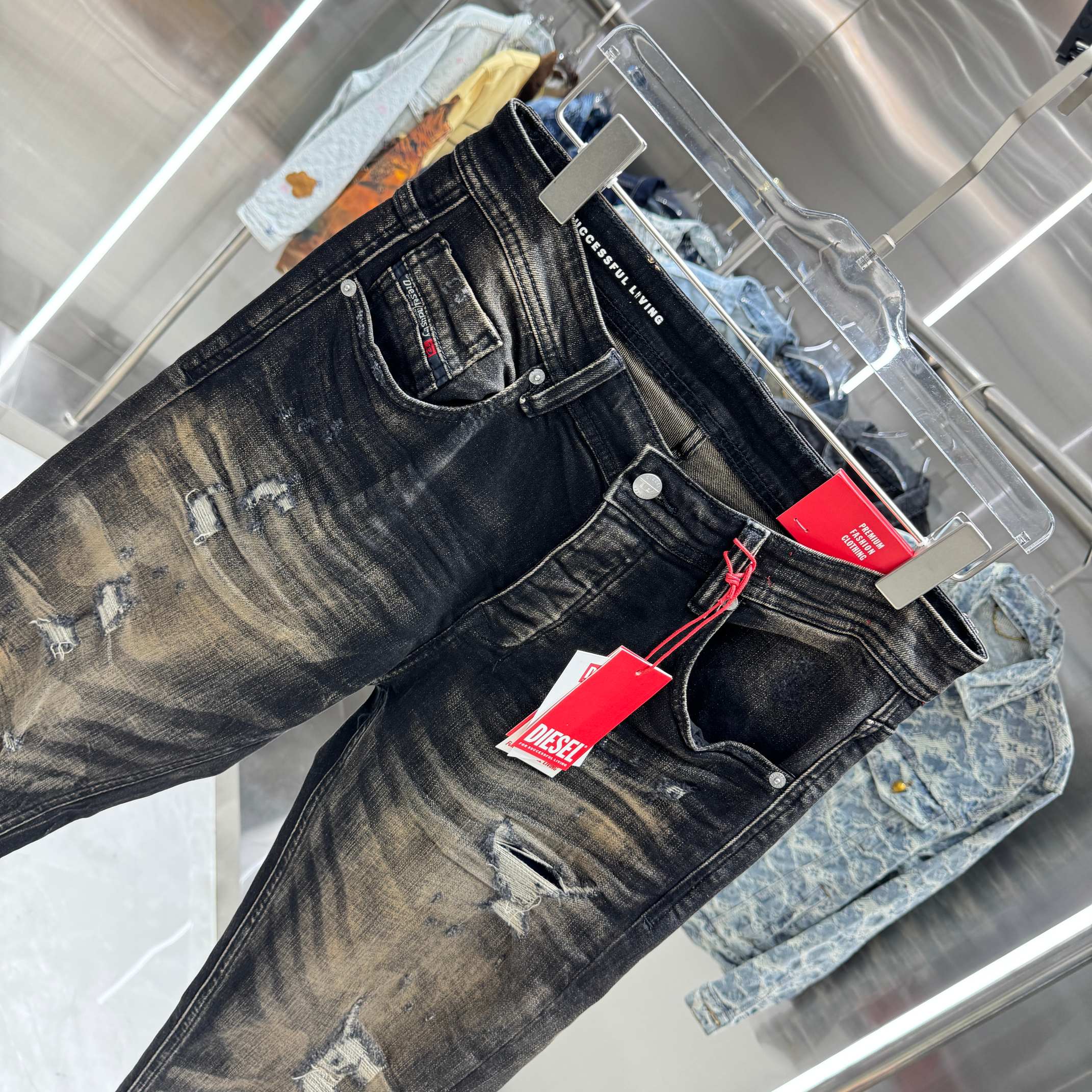 DSqaured2 Ripped Heavy-Duty Slim fit stretch Jeans