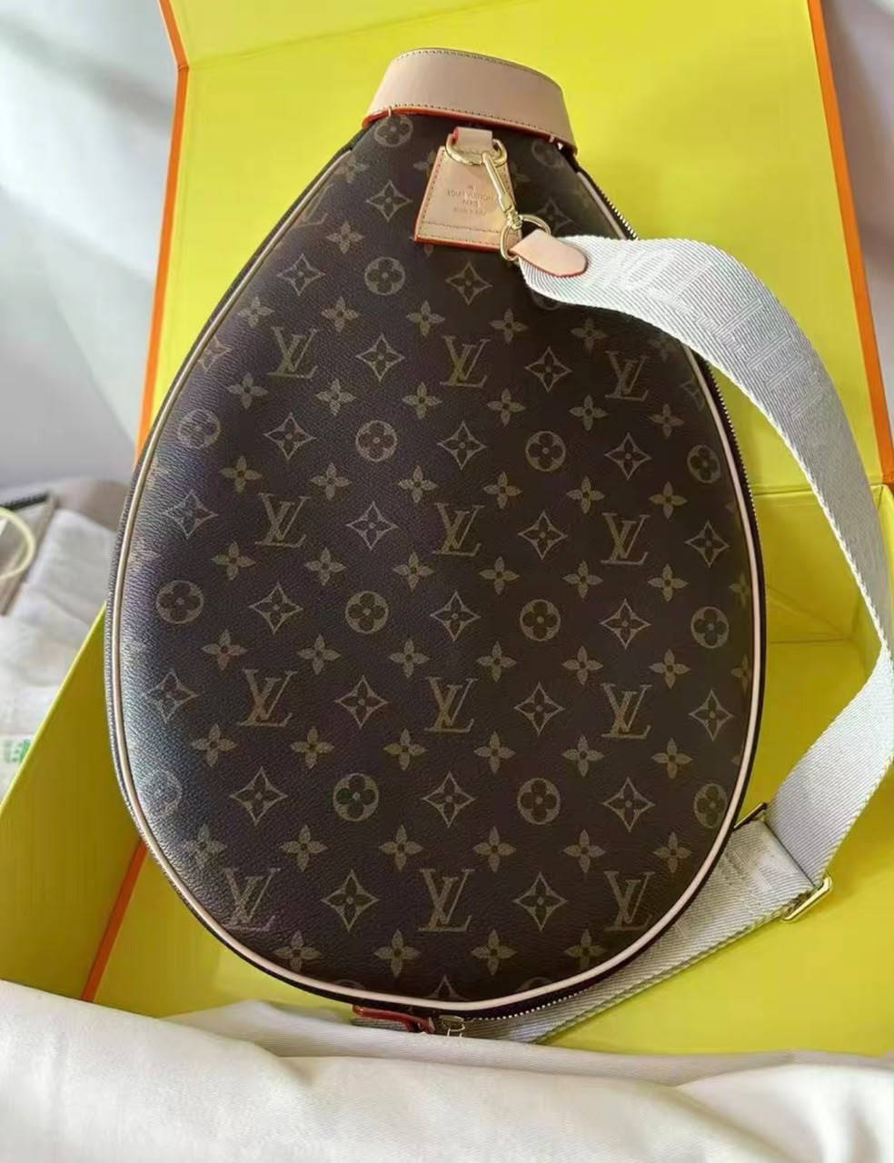 LV Suzanne Racket Pouch Monogram