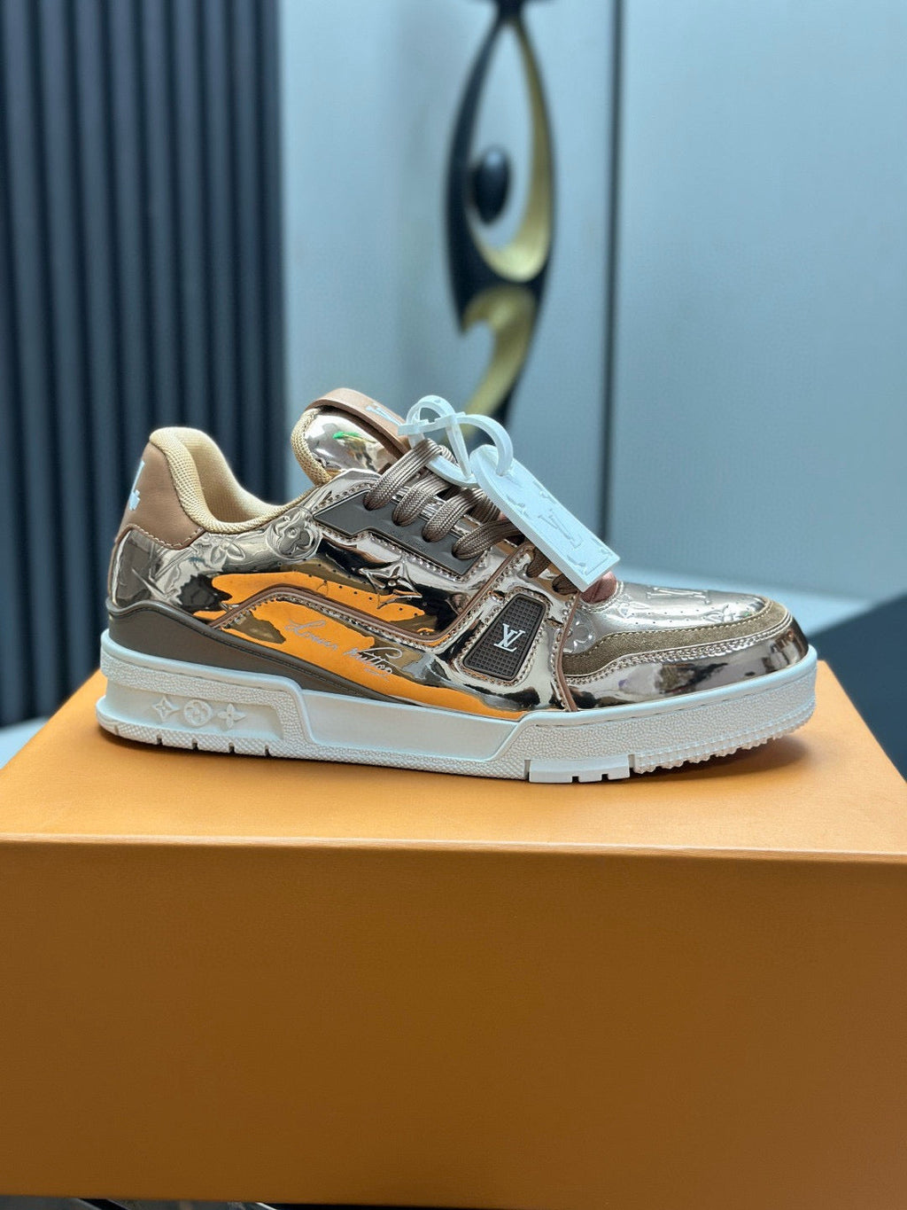 Lv Trainers - Exclusive Edition