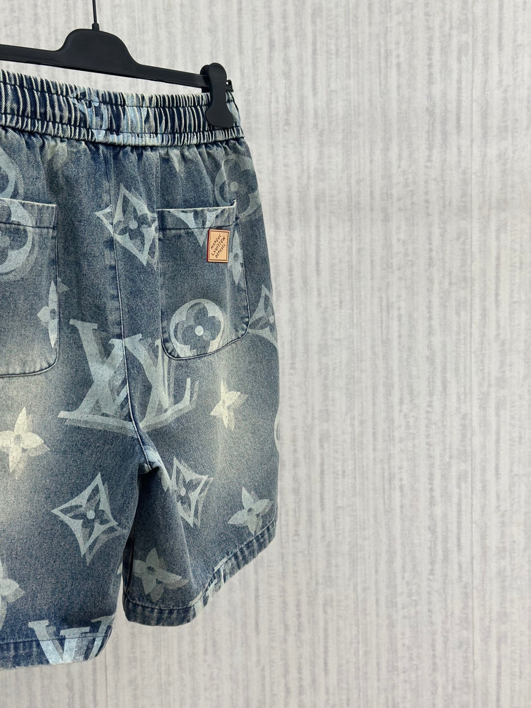 LV Causal Shorts