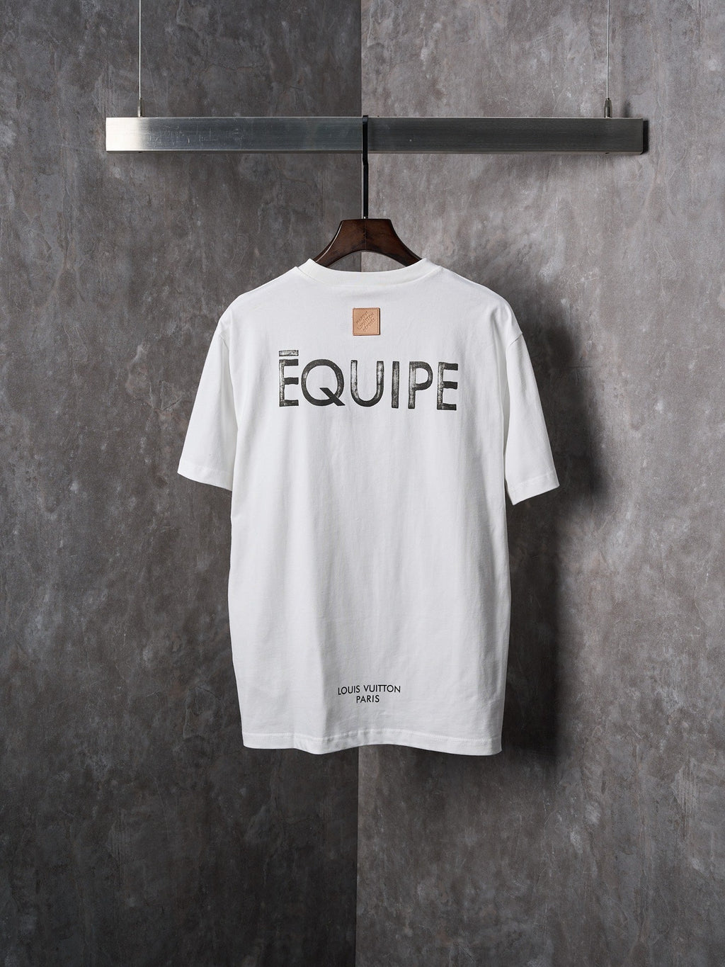 LV Distressed Letter Print Crew Neck Short Sleeve T-Shirt