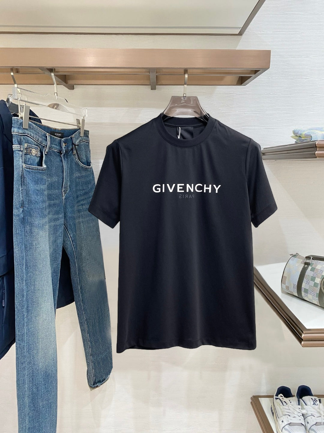 Givenchy T-Shirt