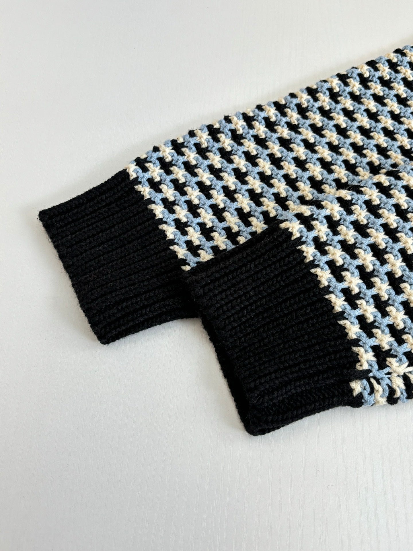 LV Houndstooth Color Knit Sweater
