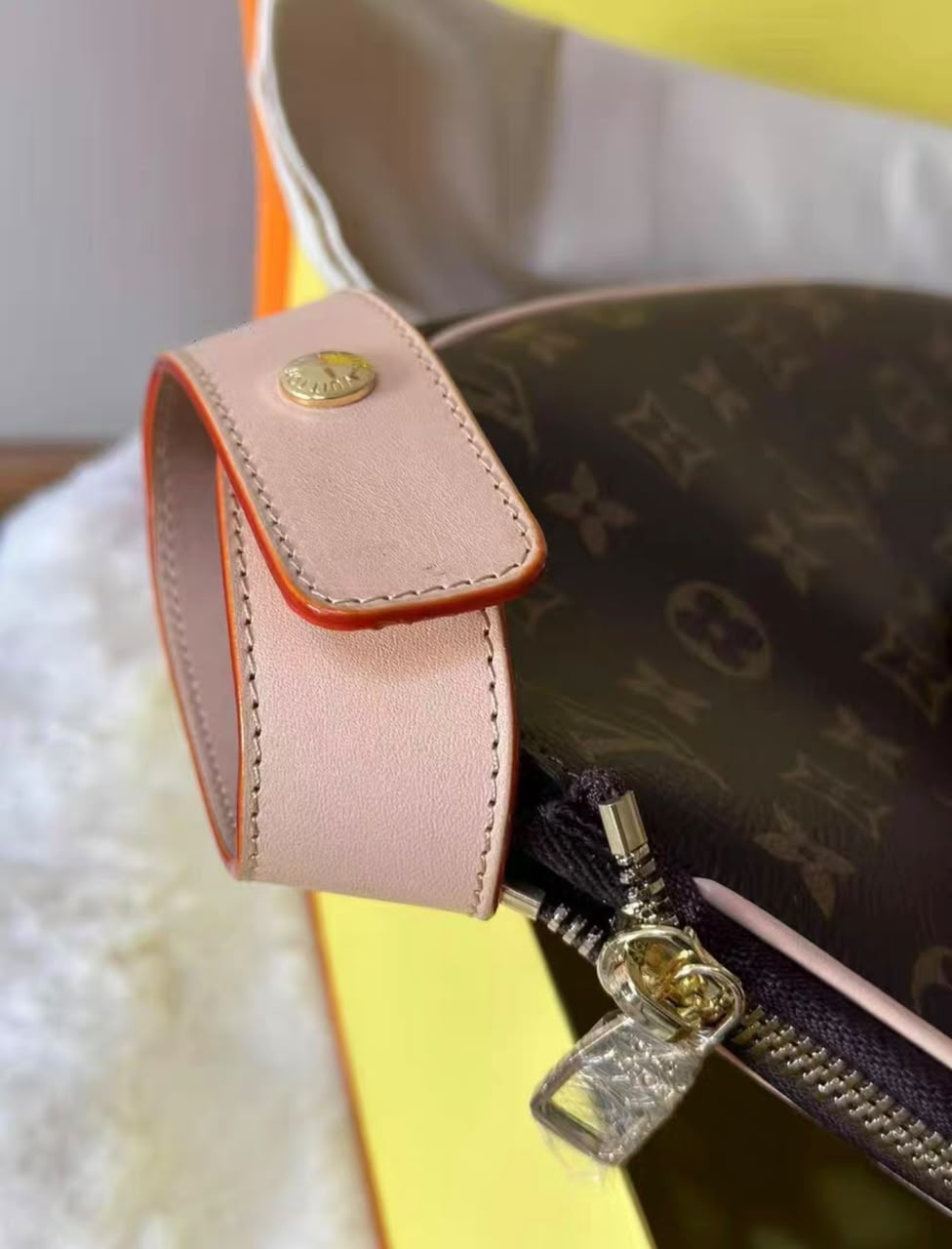 LV Suzanne Racket Pouch Monogram