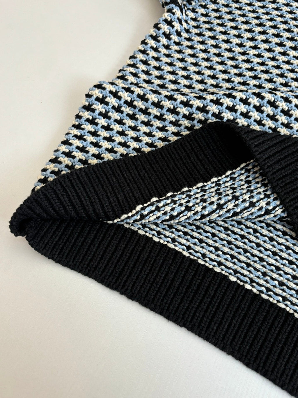 LV Houndstooth Color Knit Sweater