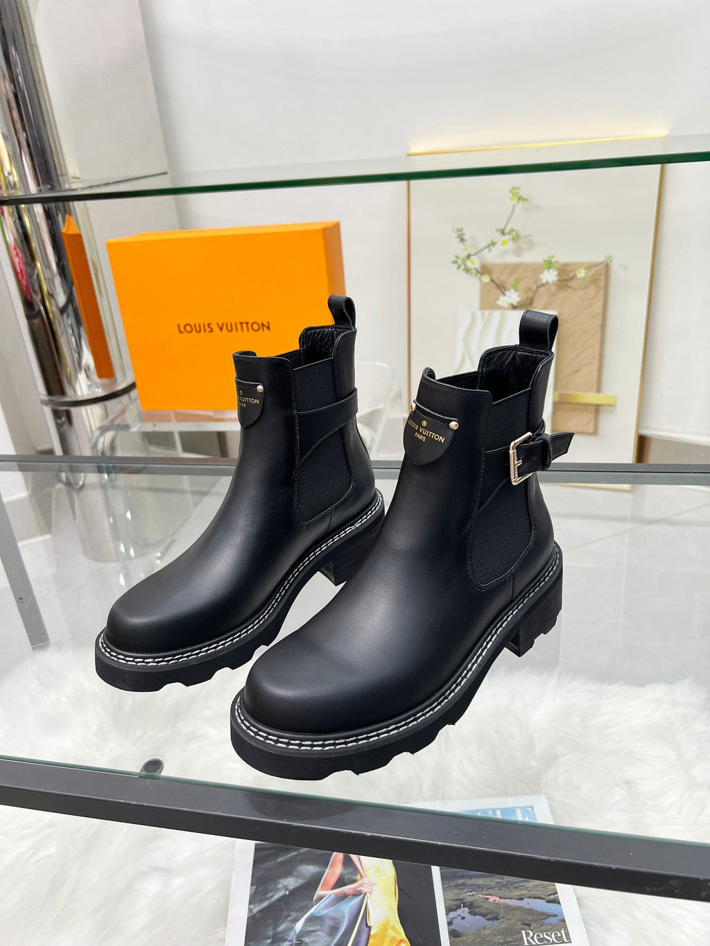 Women's LV Boots