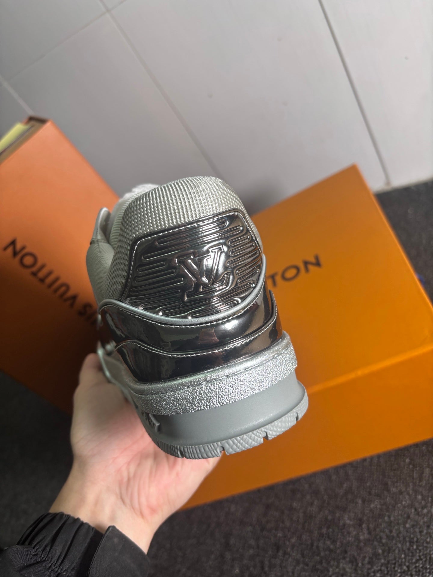 Lv Trainers - Exclusive Edition