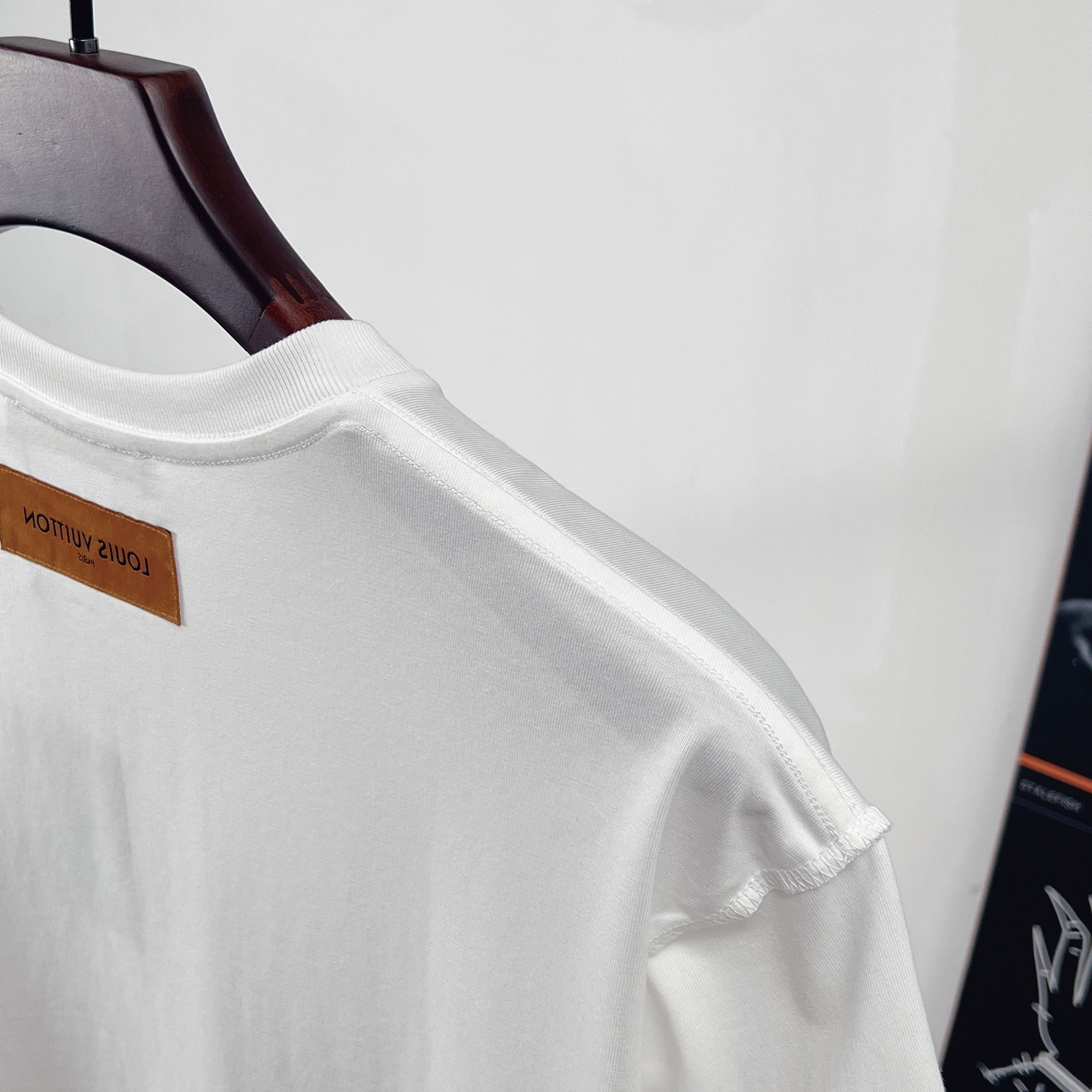 LV Embossed Embroidery Short-Sleeve T-Shirt