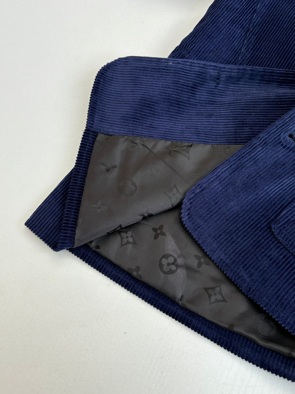 LV-neck corduroy monogram patchwork jacket