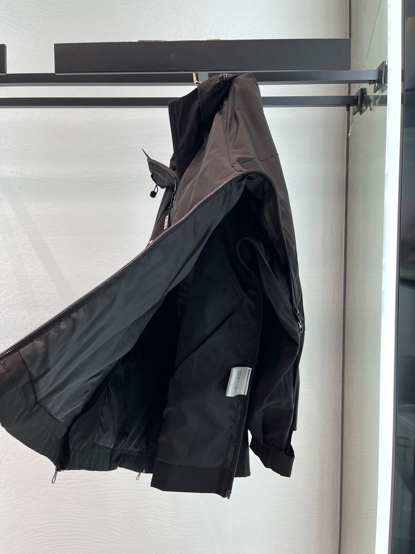 Women's Chan* Windbreaker Jacket