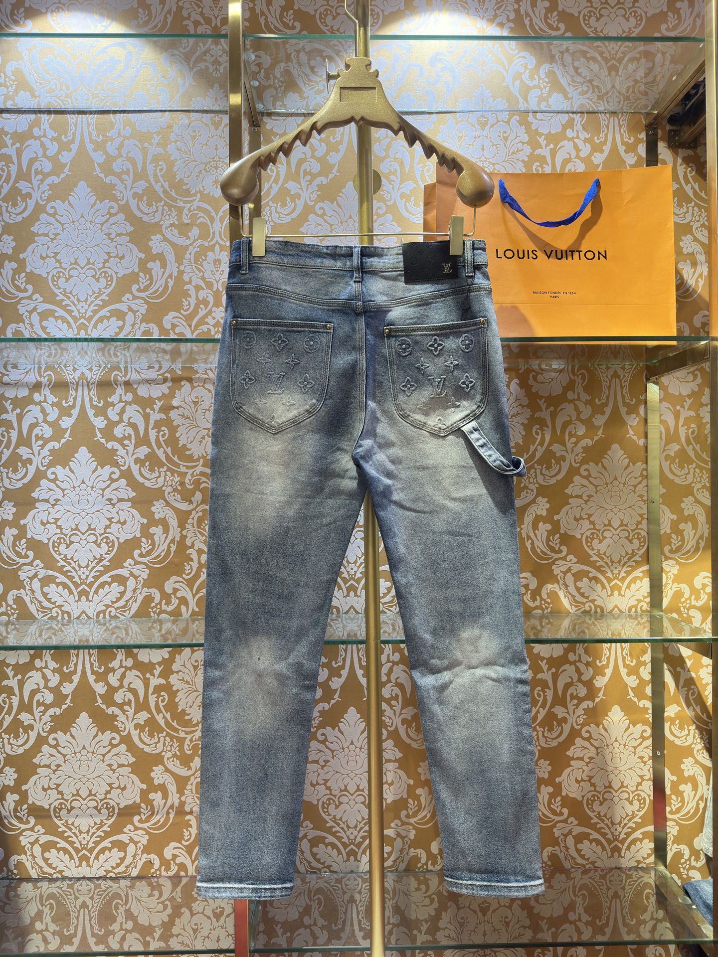 LV Fitted Jeans