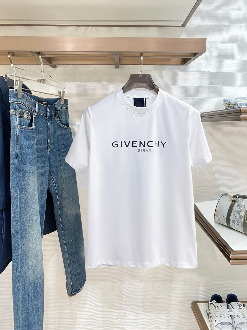 Givenchy T-Shirt