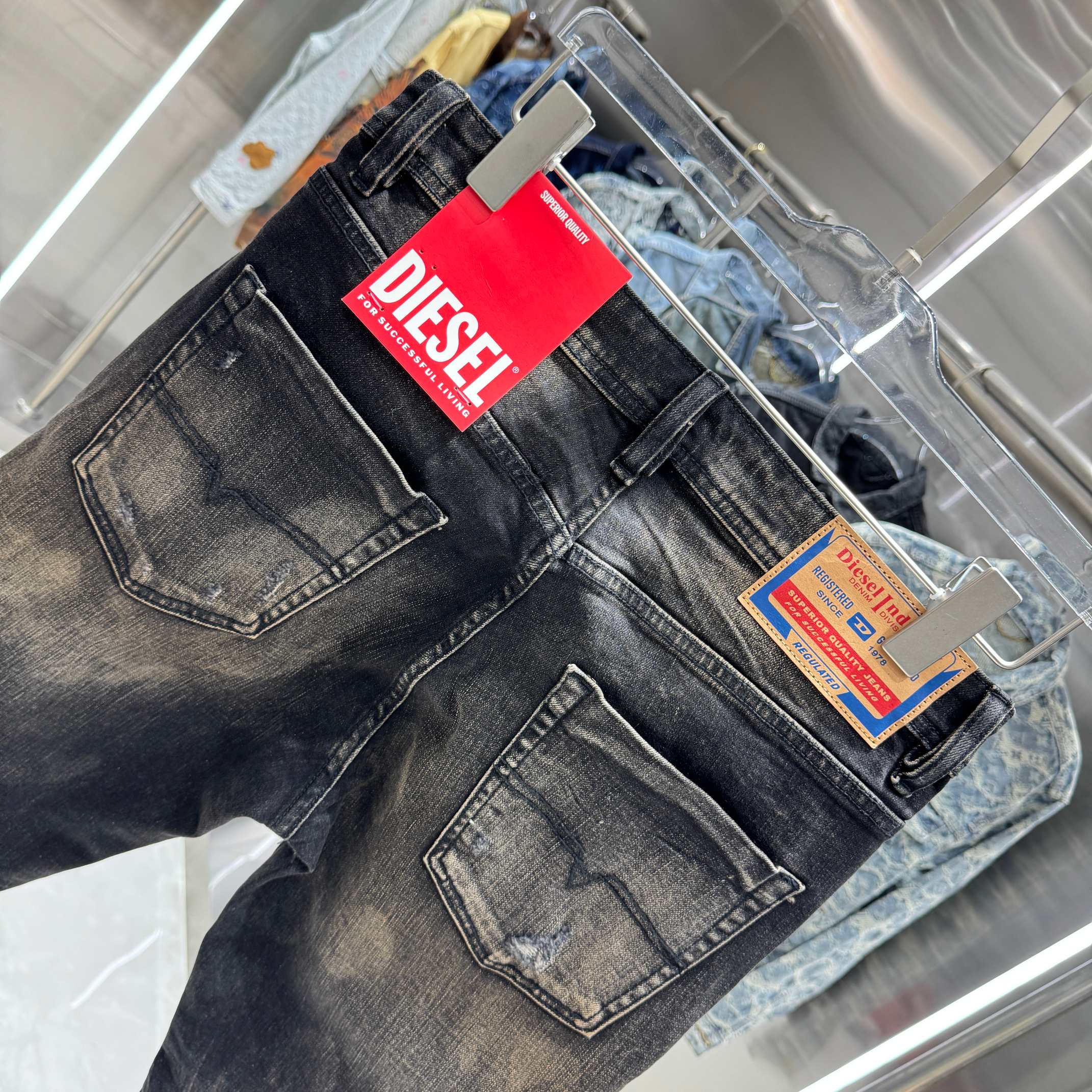 DSqaured2 Ripped Heavy-Duty Slim fit stretch Jeans
