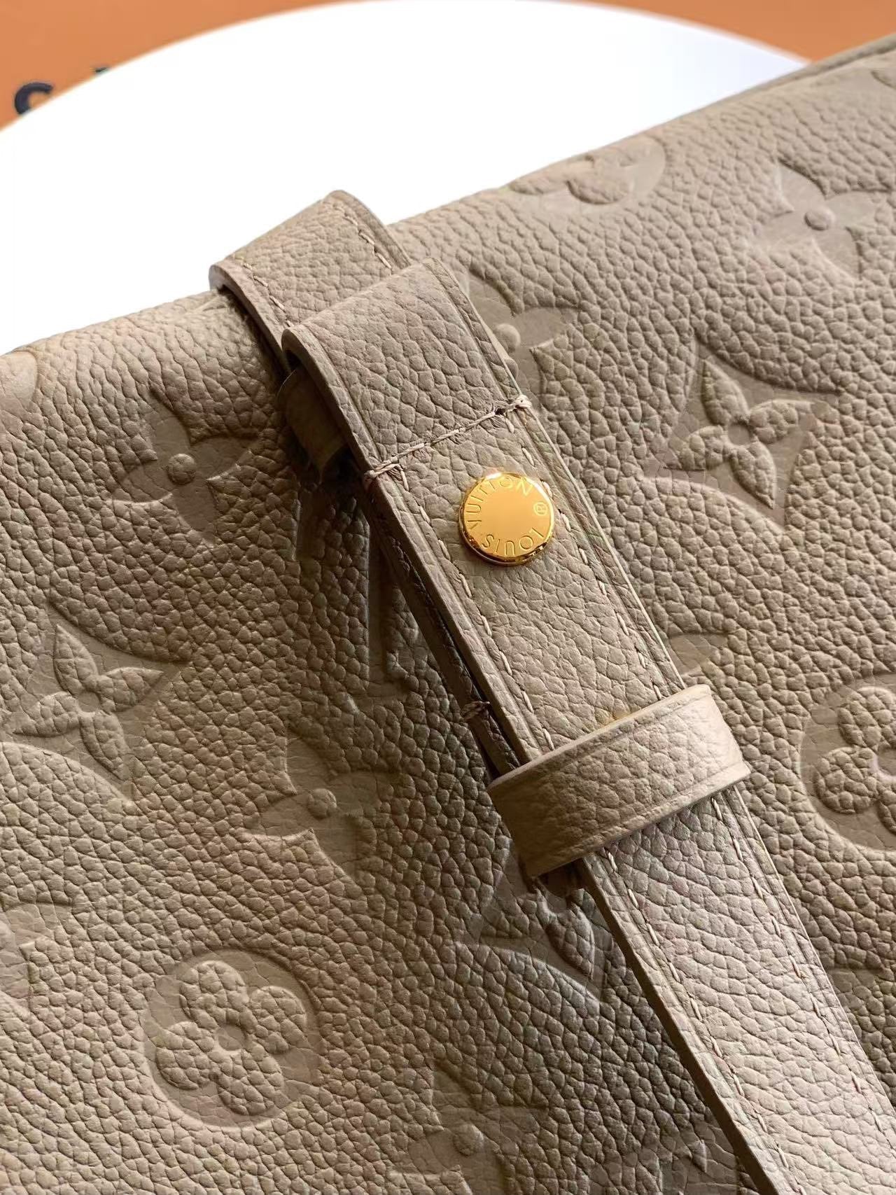 LV Classic Handbag