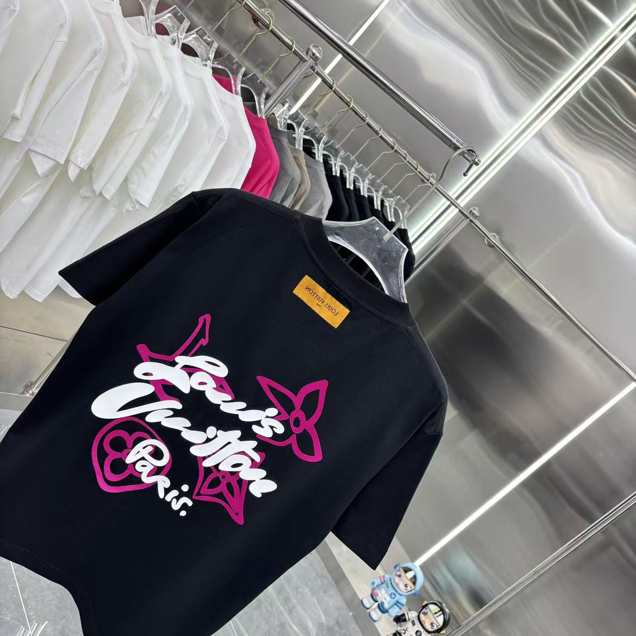 LV Short Sleeve T-Shirt