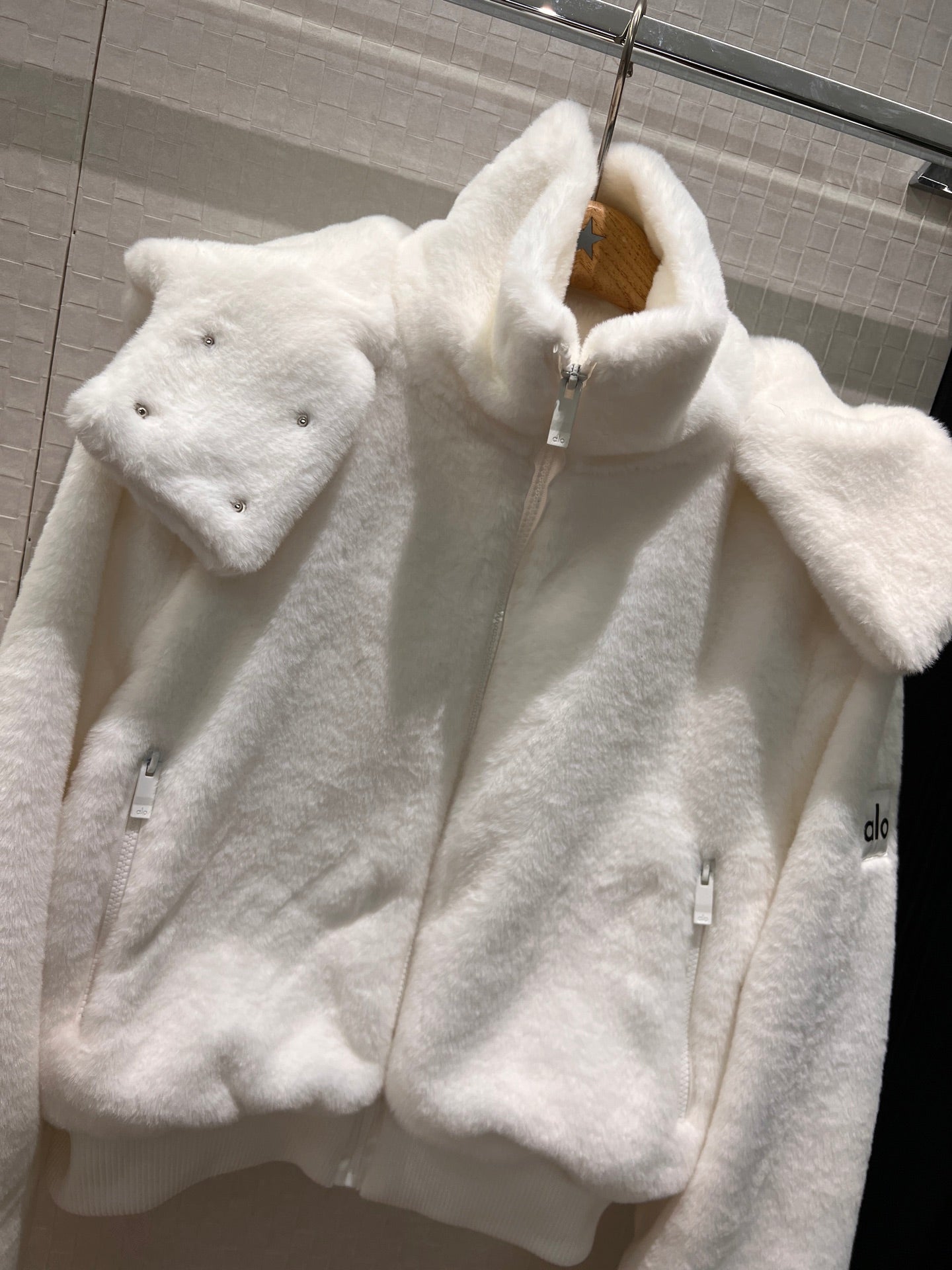 Women's ALO furry Hooded Short Jacket