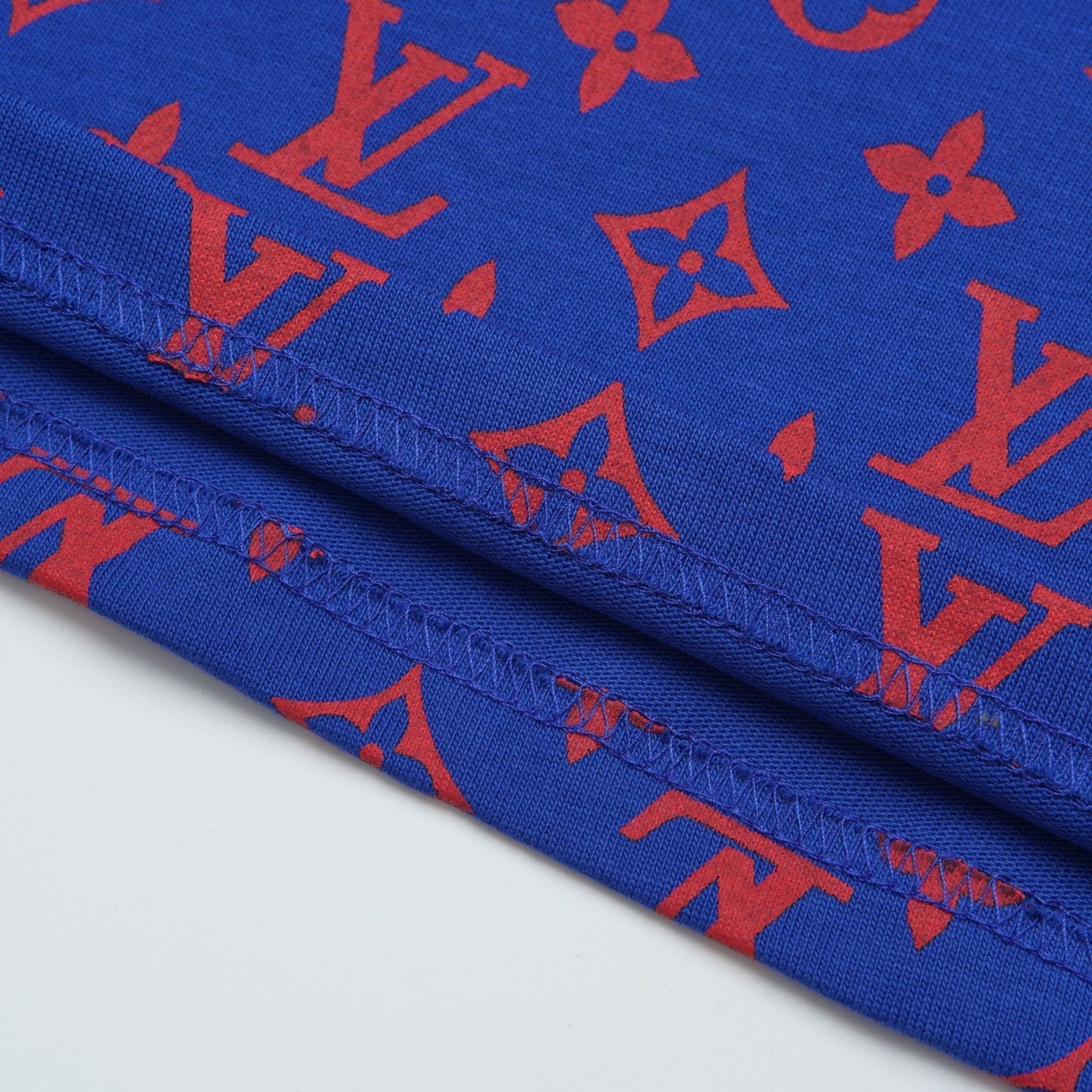 LV T-shirt
