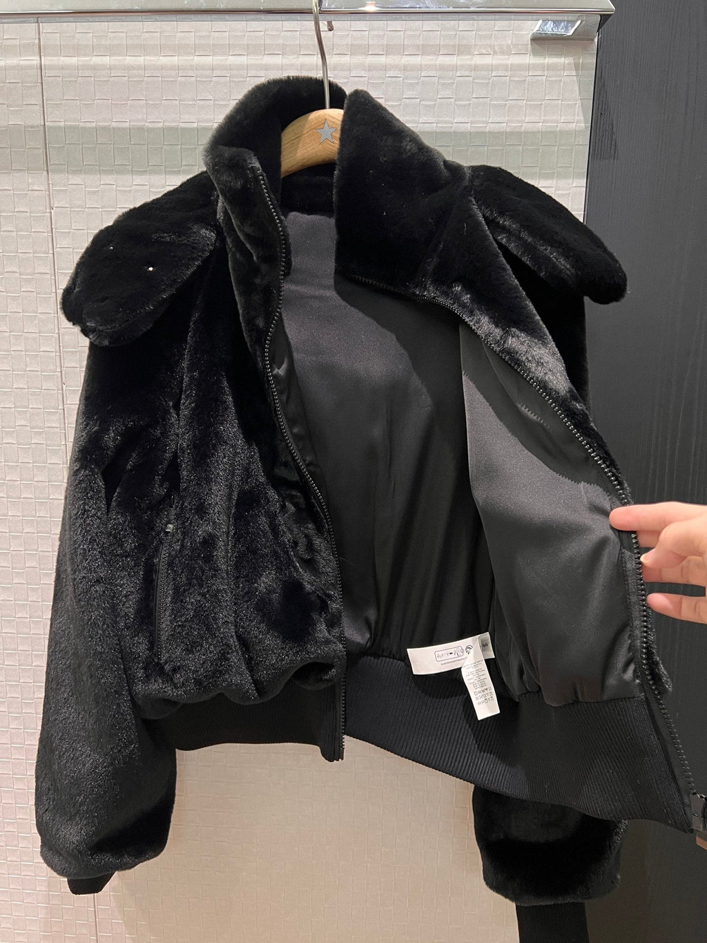 Women's ALO furry Hooded Short Jacket