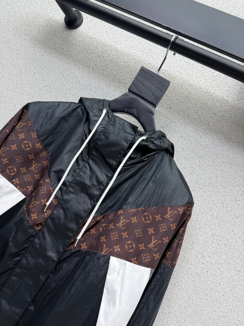 LV hooded Jacket - Women's